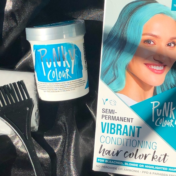 Punky Colour Semi-Permanent Vibrant Conditioning Hair Color Kit - Turquoise - Picture 8 of 11